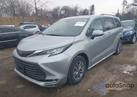 2021 Toyota Sienna Xle z USA, uszkodzony, nr VIN 5TDYSKFC6MS017110